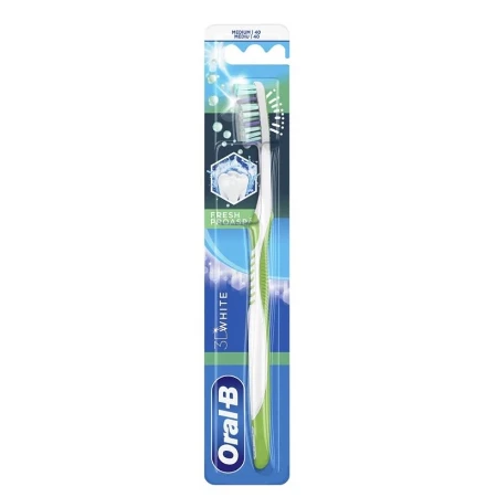 ORAL B ČETKICA 3D WHITE FRESH MEDIUM